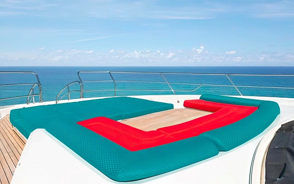 Аренда мега яхты 	Sunseeker 115 Predator в Сочи